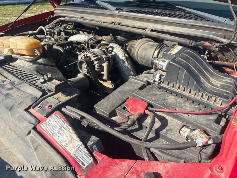 image for item EV2867 2003 Ford F350 Super Duty pickup truck cab and chassis