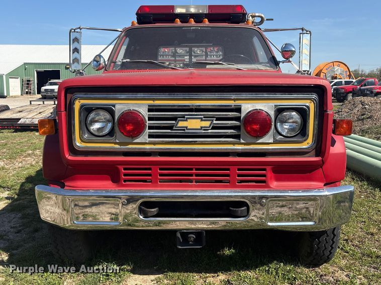 image for item EV2869 1986 Chevrolet C6V pumper fire truck