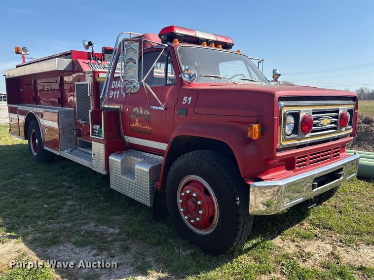 image for item EV2869 1986 Chevrolet C6V pumper fire truck