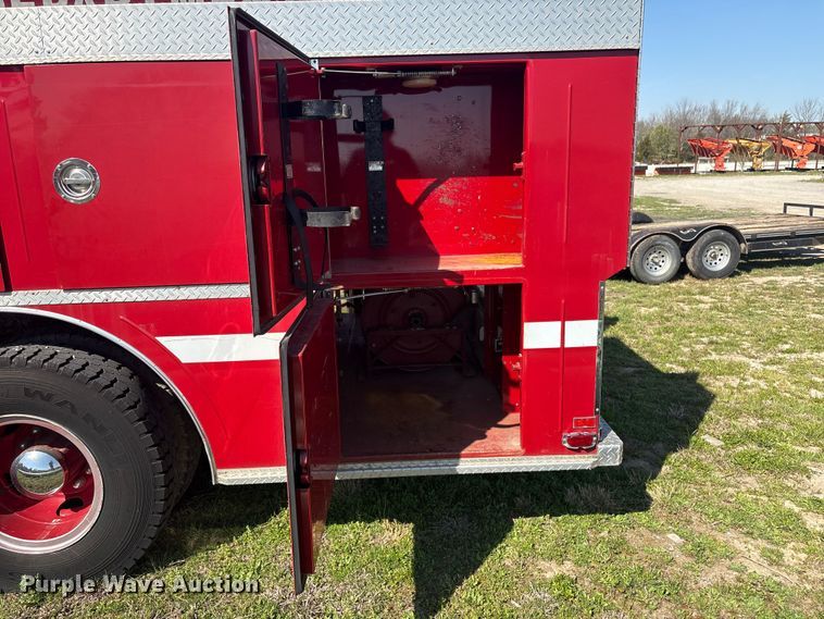 image for item EV2869 1986 Chevrolet C6V pumper fire truck