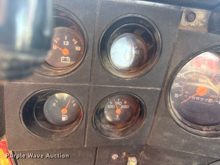 image for item EV2869 1986 Chevrolet C6V pumper fire truck