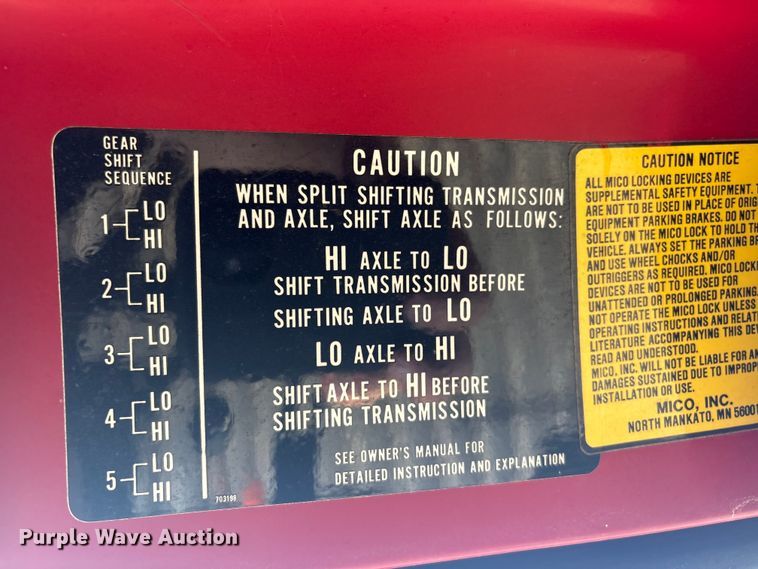 image for item EV2869 1986 Chevrolet C6V pumper fire truck