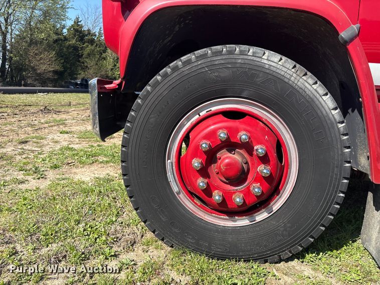 image for item EV2869 1986 Chevrolet C6V pumper fire truck