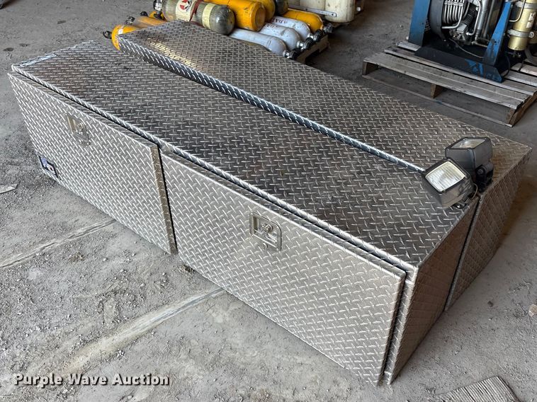 image for item EV2870 (2) RC toolboxes