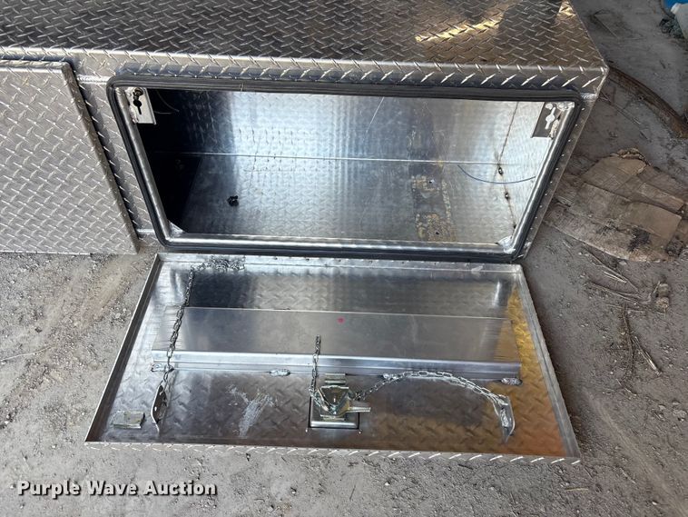 image for item EV2870 (2) RC toolboxes