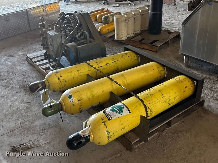 image for item EV2871 Approximately 19 SCBA tanks