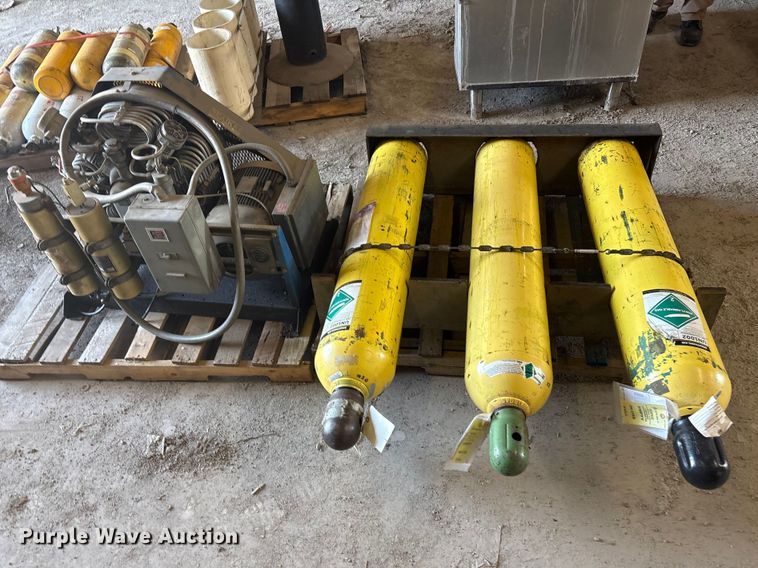 image for item EV2871 Approximately 19 SCBA tanks