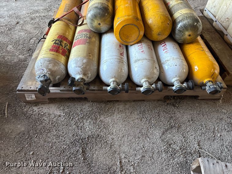 image for item EV2871 Approximately 19 SCBA tanks