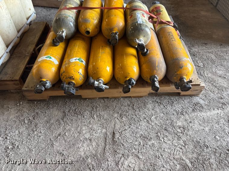 image for item EV2871 Approximately 19 SCBA tanks