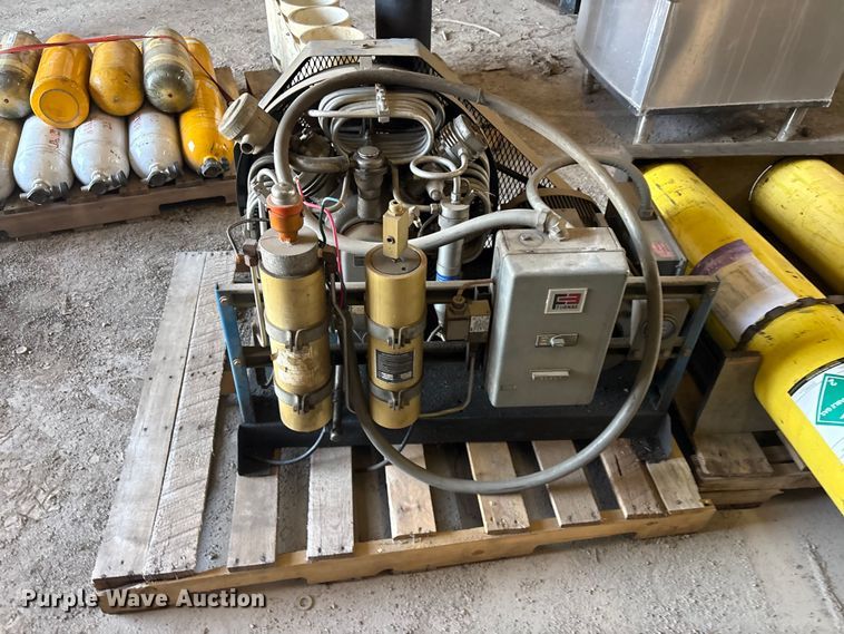image for item EV2871 Approximately 19 SCBA tanks