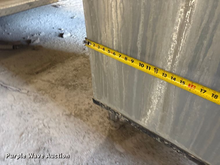 image for item EV2872 Manitowoc Ice B400 ice machine