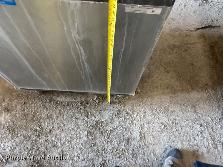 image for item EV2872 Manitowoc Ice B400 ice machine