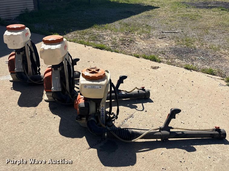 image for item EV2873 (3) Stihl backpack sprayers