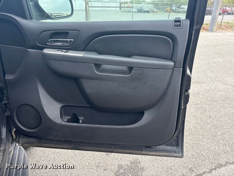 image for item EV2884 2013 Chevrolet Tahoe Police SUV