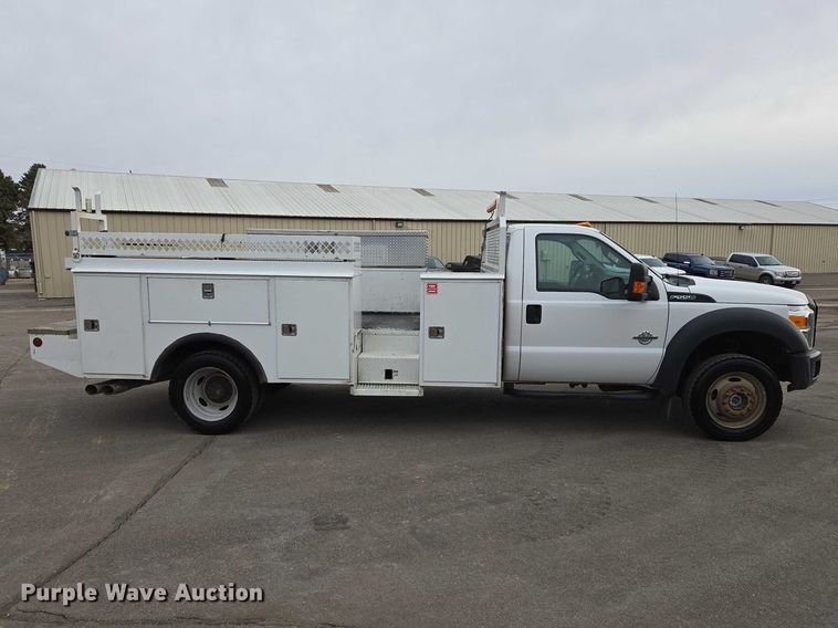 image for item EV5697 2015 Ford F550 utility / service truck