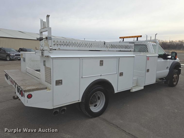 image for item EV5697 2015 Ford F550 utility / service truck