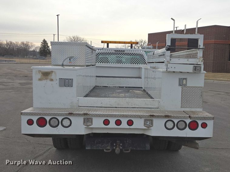 image for item EV5697 2015 Ford F550 utility / service truck