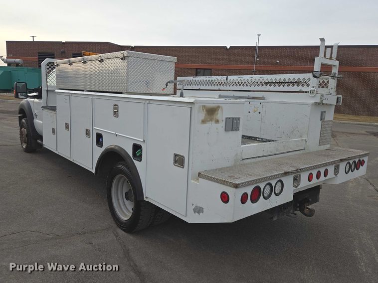 image for item EV5697 2015 Ford F550 utility / service truck