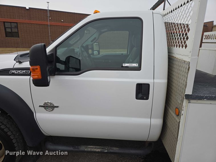 image for item EV5697 2015 Ford F550 utility / service truck