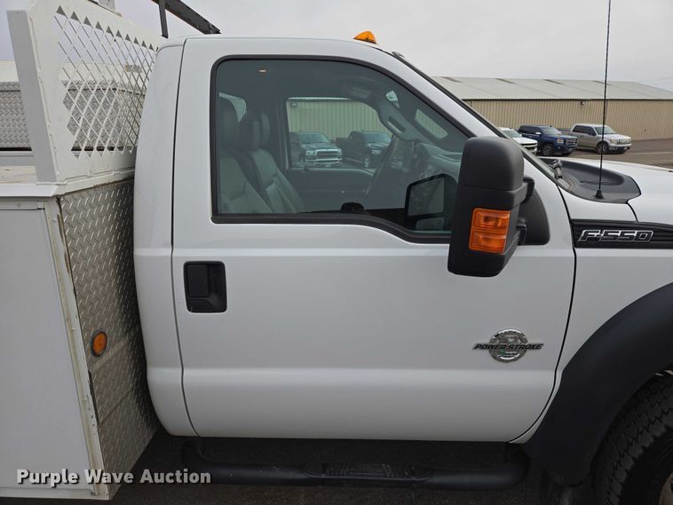 image for item EV5697 2015 Ford F550 utility / service truck