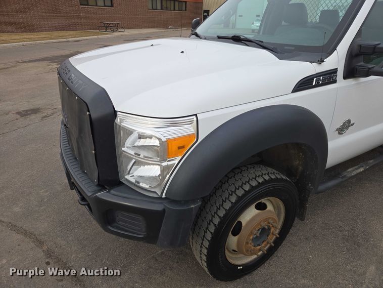 image for item EV5697 2015 Ford F550 utility / service truck