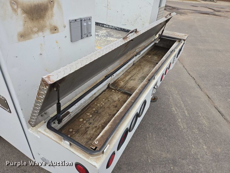 image for item EV5697 2015 Ford F550 utility / service truck