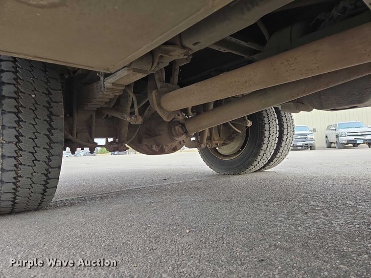 image for item EV5697 2015 Ford F550 utility / service truck