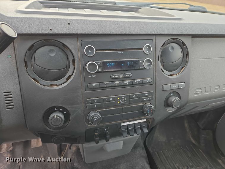 image for item EV5697 2015 Ford F550 utility / service truck