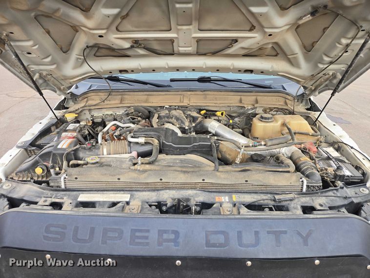 image for item EV5697 2015 Ford F550 utility / service truck