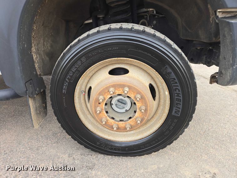 image for item EV5697 2015 Ford F550 utility / service truck