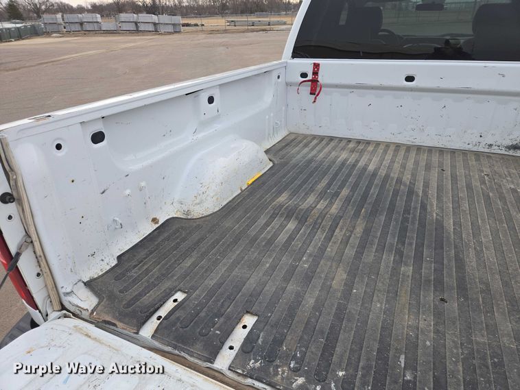 image for item EV5698 2011 Chevrolet Silverado 1500 Ext. Cab pickup truck