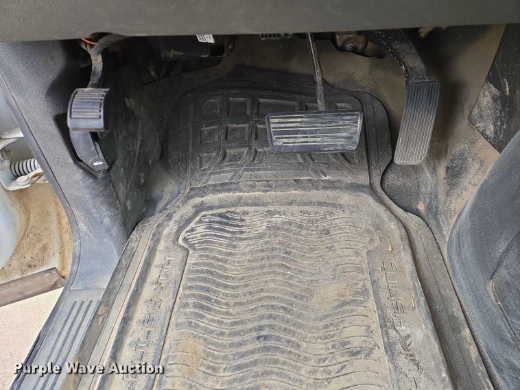 image for item EV5698 2011 Chevrolet Silverado 1500 Ext. Cab pickup truck