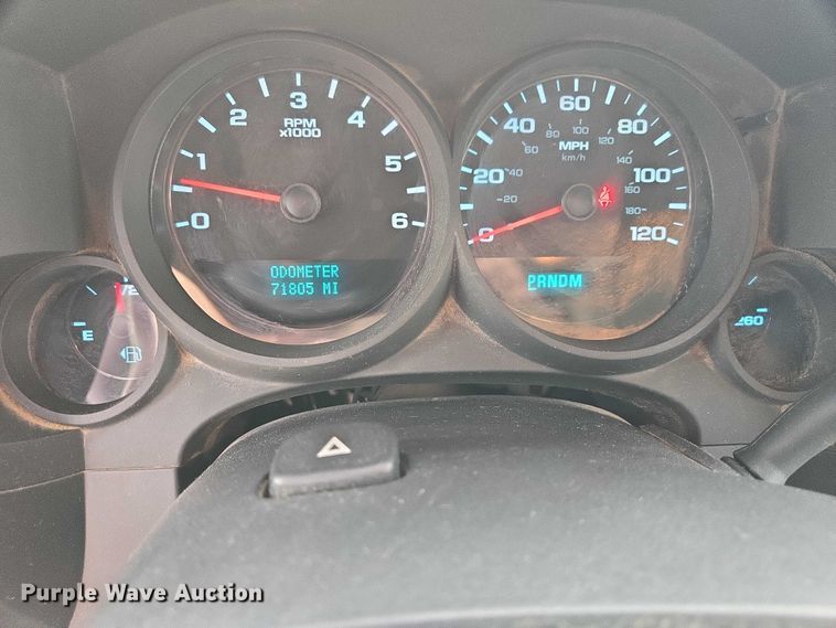 image for item EV5698 2011 Chevrolet Silverado 1500 Ext. Cab pickup truck