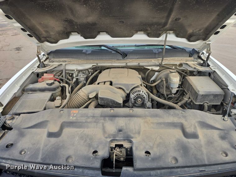 image for item EV5698 2011 Chevrolet Silverado 1500 Ext. Cab pickup truck