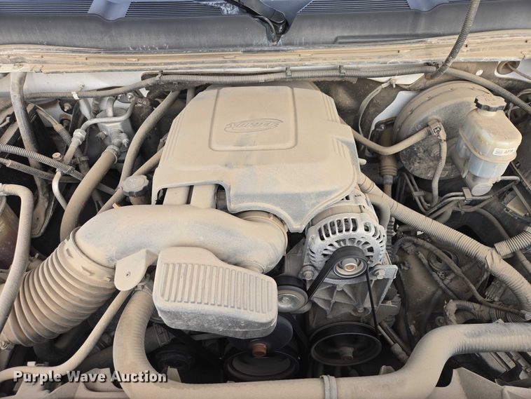 image for item EV5698 2011 Chevrolet Silverado 1500 Ext. Cab pickup truck