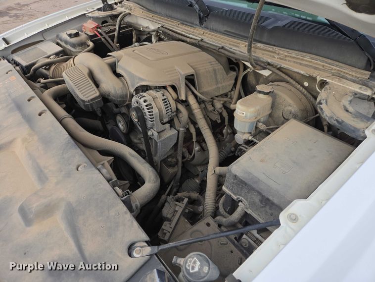 image for item EV5698 2011 Chevrolet Silverado 1500 Ext. Cab pickup truck