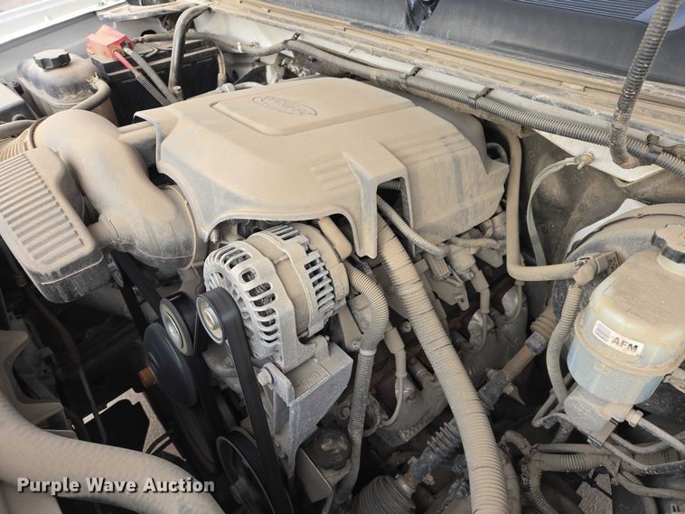 image for item EV5698 2011 Chevrolet Silverado 1500 Ext. Cab pickup truck