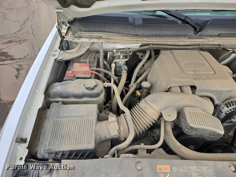 image for item EV5698 2011 Chevrolet Silverado 1500 Ext. Cab pickup truck