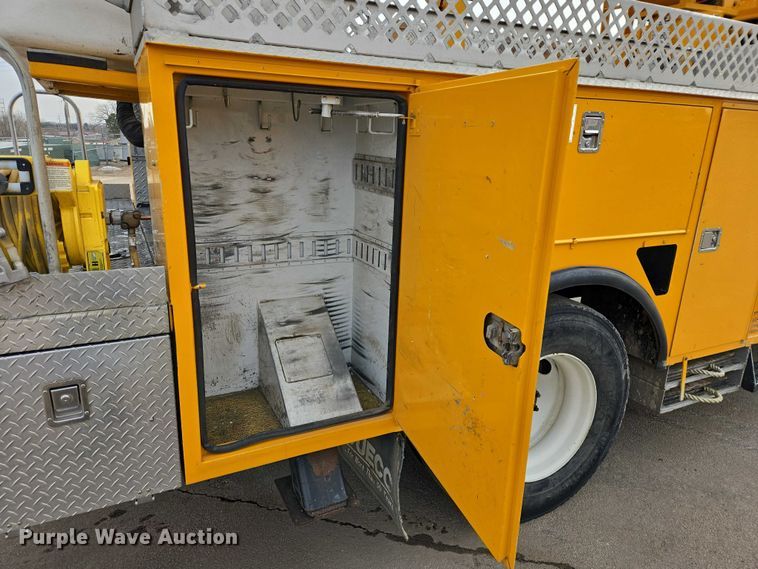 image for item EV5699 2012 International Durastar 4400 bucket truck