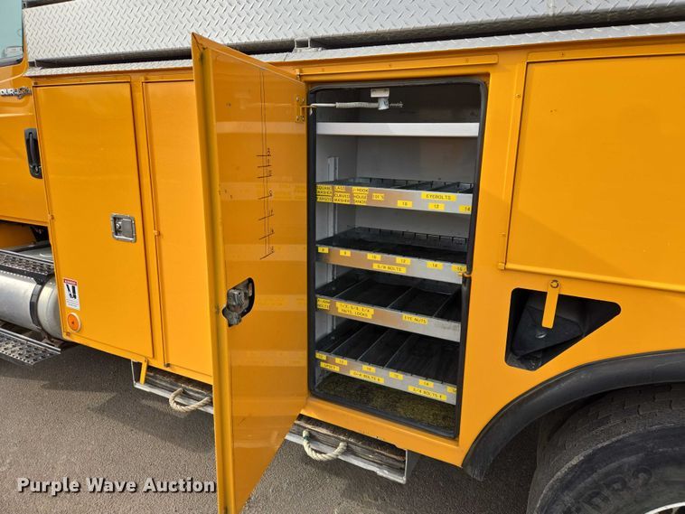 image for item EV5699 2012 International Durastar 4400 bucket truck