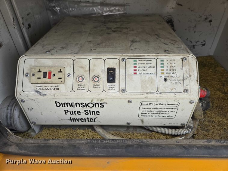 image for item EV5699 2012 International Durastar 4400 bucket truck