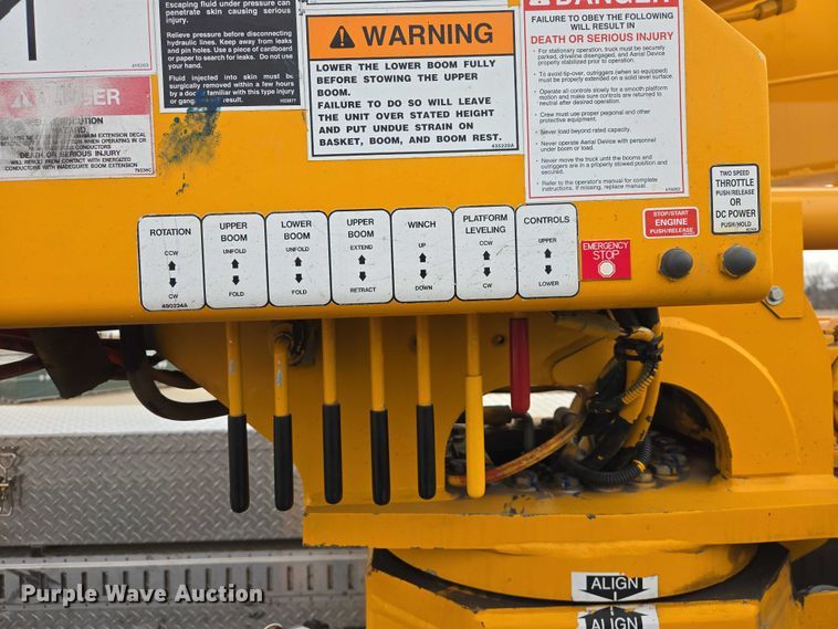 image for item EV5699 2012 International Durastar 4400 bucket truck