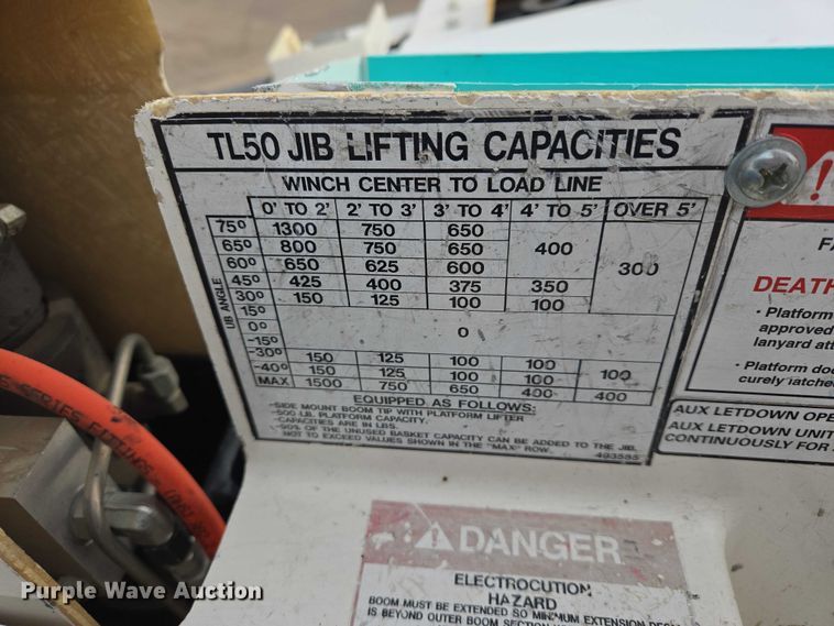 image for item EV5699 2012 International Durastar 4400 bucket truck