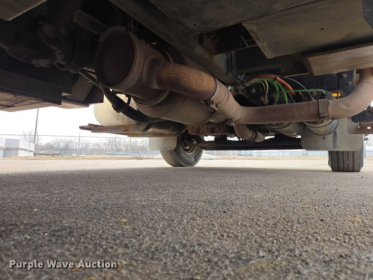 image for item EV5699 2012 International Durastar 4400 bucket truck