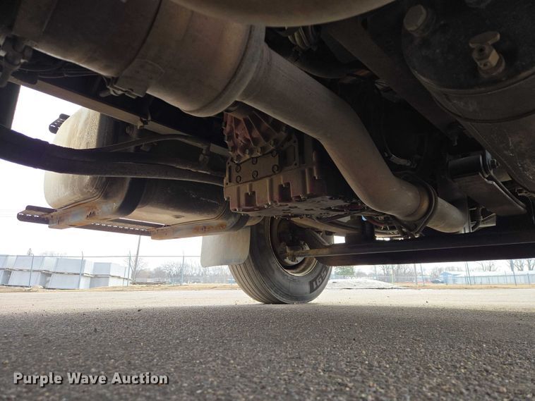 image for item EV5699 2012 International Durastar 4400 bucket truck