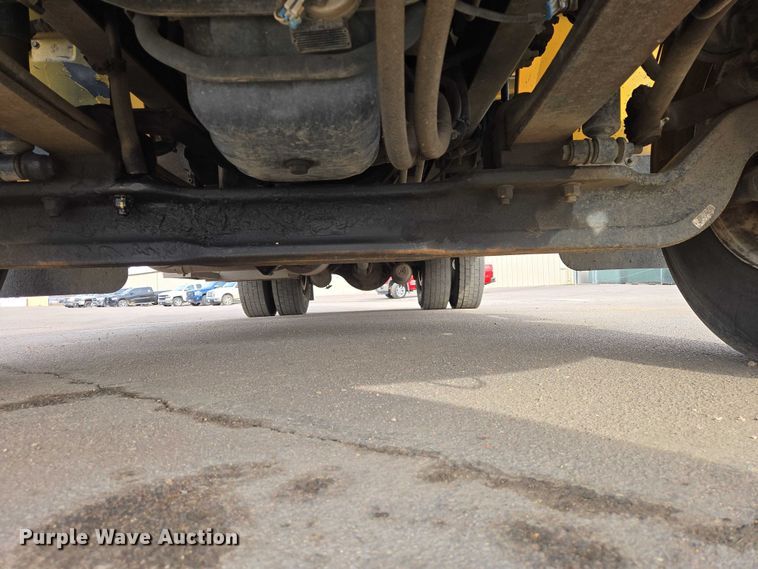 image for item EV5699 2012 International Durastar 4400 bucket truck