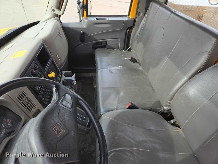 image for item EV5699 2012 International Durastar 4400 bucket truck