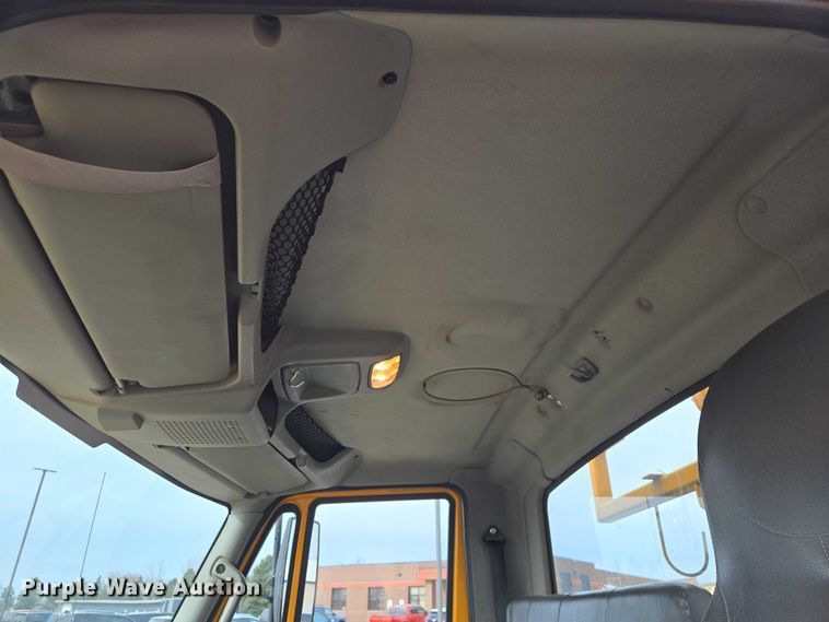 image for item EV5699 2012 International Durastar 4400 bucket truck