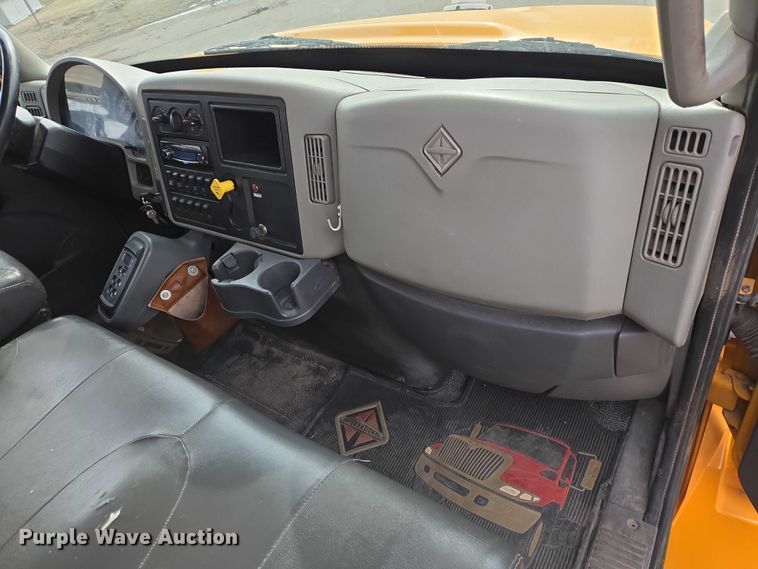 image for item EV5699 2012 International Durastar 4400 bucket truck