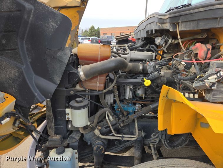 image for item EV5699 2012 International Durastar 4400 bucket truck